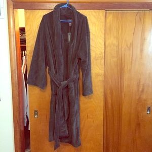 Men’s Stafford Robe.